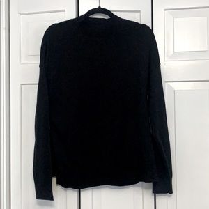 Mock neck thin sweater